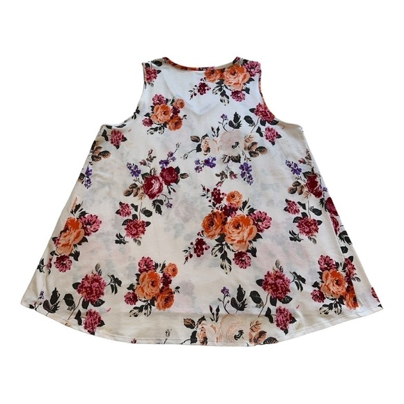 LuLaRoe Kristina V-Neck Sleeveless Tank Top - Size 2X - Picture 2 of 5